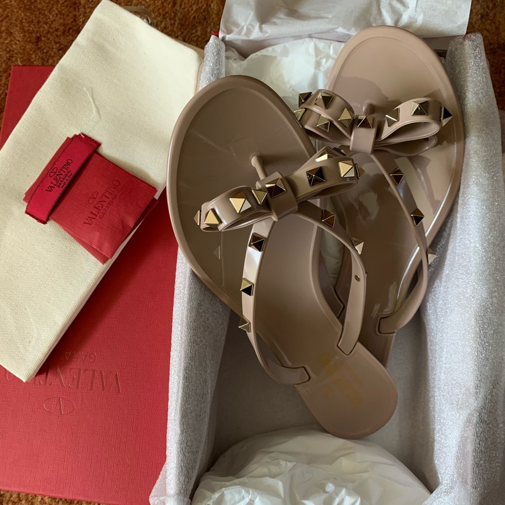 Valentino Garavani Rockstud Pvc Thong Sandals